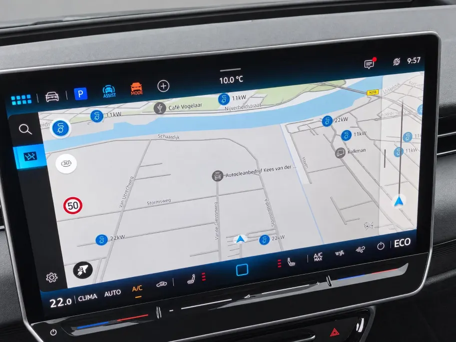 Volkswagen ID.7 Tourer Pro 77 kWh 210kW/286PK · Trekhaak · Navigatie · 360°Camera + parkeersensoren · Garantie t/m 17-10-2027