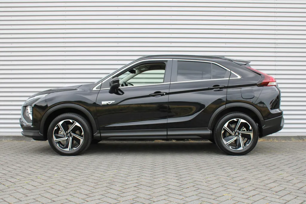 Mitsubishi Eclipse Cross 2.4 PHEV Intense | 18' LM | Clima | Keyless | Stoelverwarming | Cruise | Camera | Plug-in |