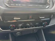 Nissan QASHQAI 1.3 MHEV Acenta | TREKHAAK | CLIMATE | PANO DAK | ACHTERUITRIJCAMERA | CARPLAY |