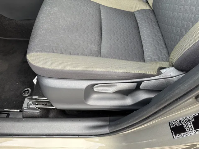 Toyota Yaris Cross 1.5 Hybrid Explore | Stoelverwarming | Parkeersensoren