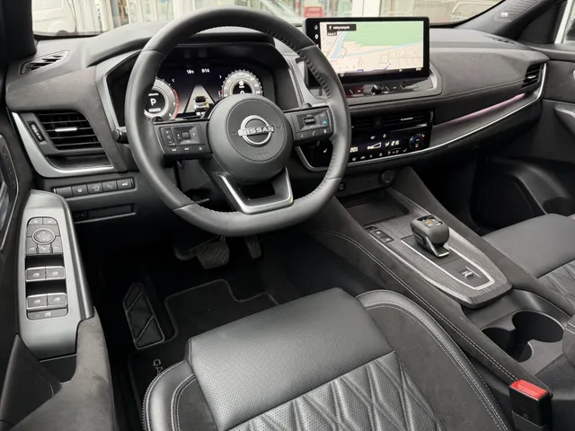 Nissan QASHQAI 1.3 Mild-Hybrid 158pk Xtronic Tekna Plus | Leder | Panoramadak | 360-Camera | App Connect | Head-Up | Keyless