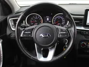 Kia Ceed 1.4 T-GDi DynamicPlusLine | 17 inch | Navi | Camera | Trekhaak | Stoel- Stuurverwarming |