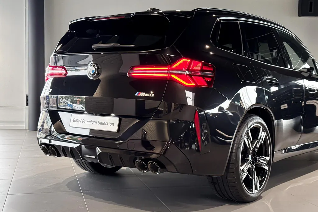 BMW X3 M50