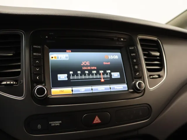 Kia Carens 2.0 GDi BusinessLine Automaat Trekhaak