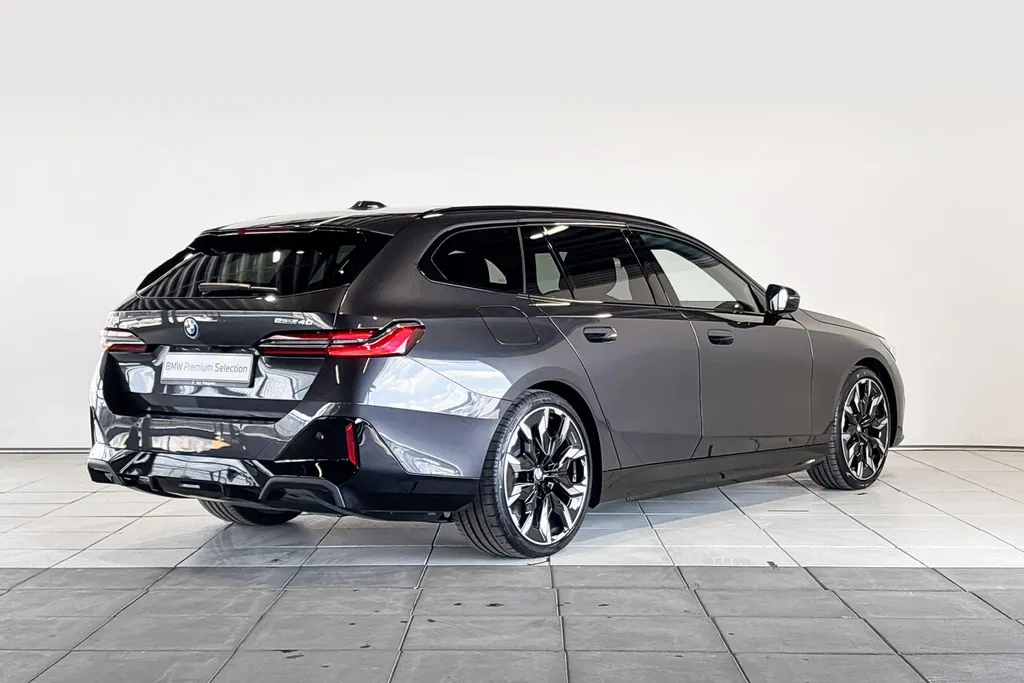 BMW i5 Touring eDrive40 Innovation Pack M Sportpakket Pro