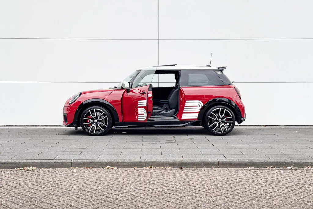 MINI Cooper 3-deurs Victory Edition JCW