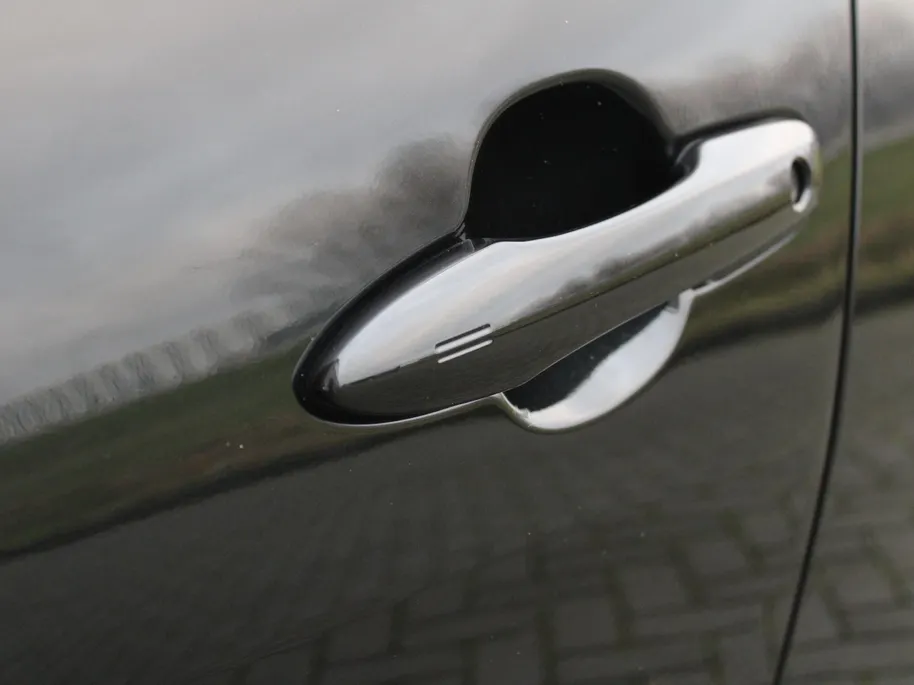 Mazda 2 Hybrid 1.5 Agile | Comfort Pakket | Airco | Apple carplay / Android auto | 15' LM |