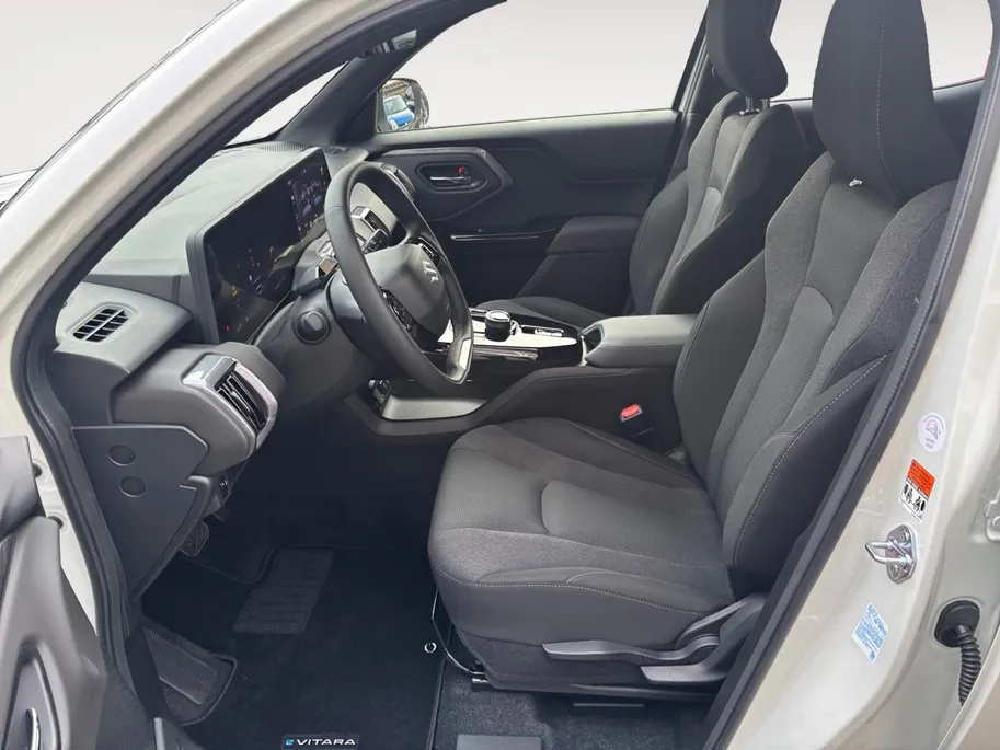 Suzuki e Vitara Select 49 kWh | V.a. €499 in de private lease |
