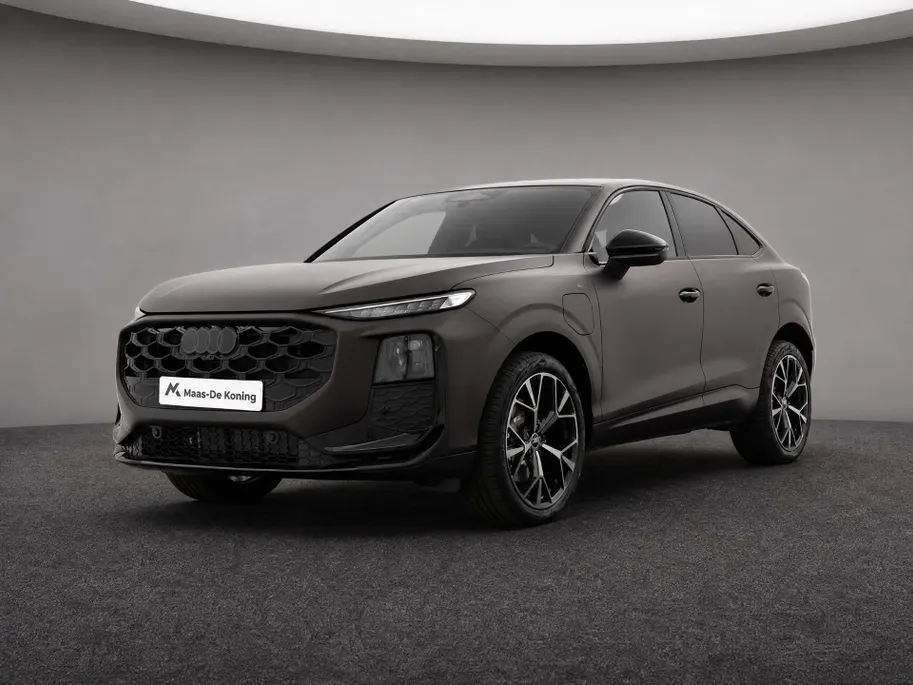 Audi Q3 Sportback 1.5 e-hybrid S edition · Mateffect Lak · Techniekpakket Plus · MMI experience pro · Panorama-glasdak