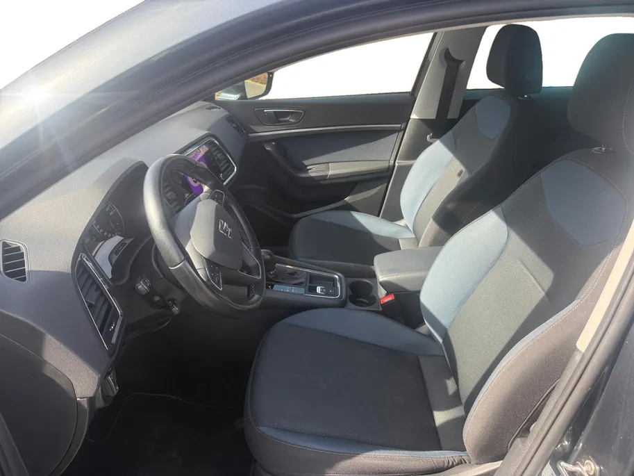 SEAT Ateca 1.5 TSI Style Business Intense | Automaat | Apple Carplay/Android Auto | Trekhaak | Climate Control | Adaptief Cruise Control | Stoelverwarming | Camera | Navigatie | Stuurbediening