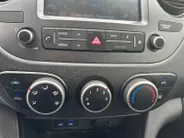 Hyundai i10 1.0i Comfort Zeer weinig km! NU RIJKLAARPRIJS incl. 12 maanden garantie!