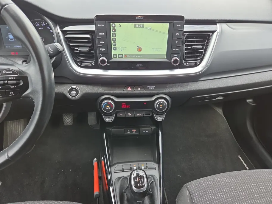 Kia Stonic 1.0 T-GDi DynamicPlusLine 120 PK | Navi | Hoge zit| Trekhaak | Apple CarPlay & Android Auto | Cruise Control | Camera | Two-tone metallic lak | NAP