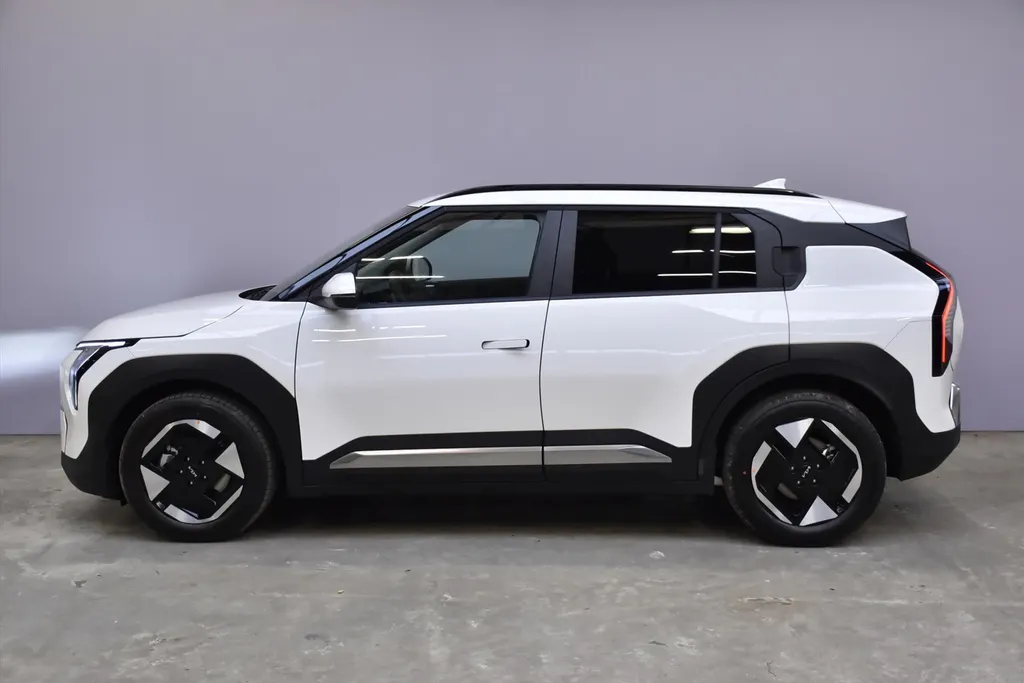 Kia EV3 81,4 kWh 204pk Plus NIEUW