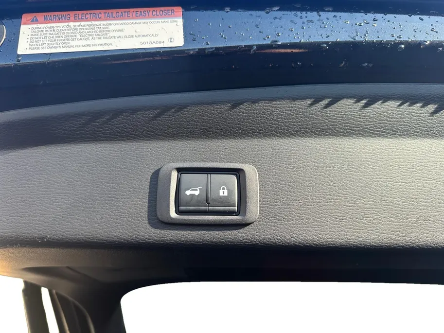 Mitsubishi Outlander 2.4 PHEV Instyle Leer | Electrische stoelverstelling met geheugen | Trekhaak afneembaar | Head-up display | Open dak panorama | 230Volt aansluiting in kofferruimte