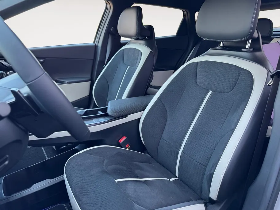 Kia EV6 GT-Line Business Edition 84 kWh | Two Tone | Climate control | Stoel verwarming + ventilatie voor | Elektrische voorstoelen met geheugen | 800V systeem