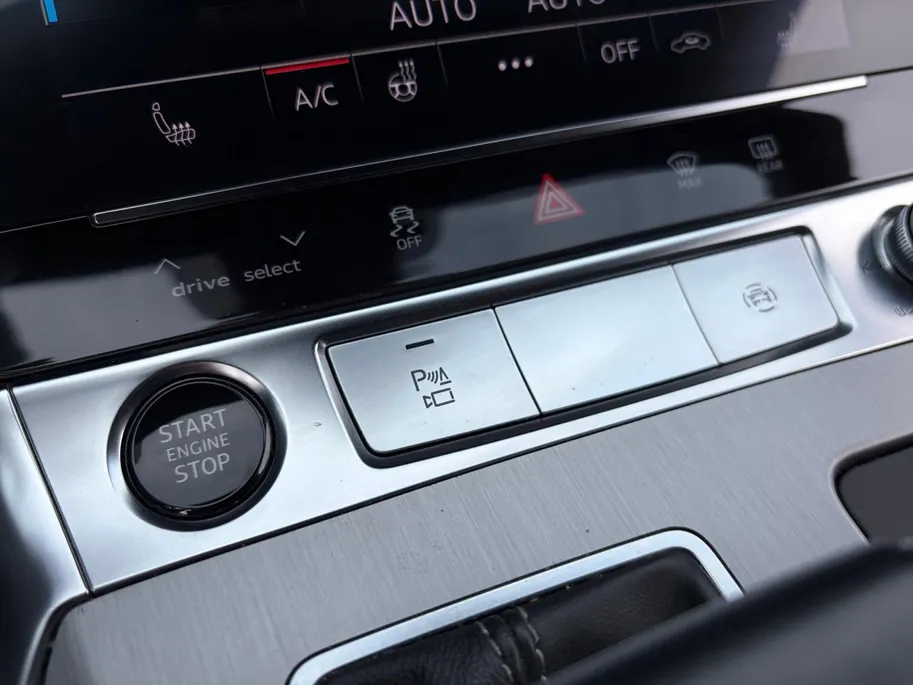 Audi A6 Avant 55 TFSI e quattro Competition *Navi*360Camera*Schuif/kanteldak*Climate Control*Adapt. Cruise Control*Stoel/stuurverwarming*Elektr. bedienbare stoelen*ETC!