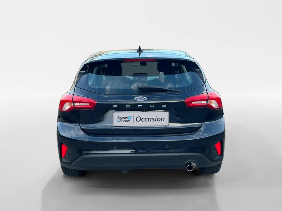 Ford Focus 1.0 EcoBoost Titanium Business | Navigatie | Apple carplay & Android auto | Winter pack | BLIS | Parkeersensoren voor en achter | Achteruitrijcamera | Trekhaak | Cruise control | Airco | Bovag garantie |