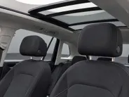 Volkswagen Tiguan 1.4TSIeHybrid 180kW/245PK Elegance · Panoramadak · Trekhaak · Camera + Parkeersensoren · Apple/Android Car Play ·