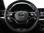 Škoda Kamiq 1.0 TSI 110pk DSG Business Edition · Camera · Trekhaak · Panoramadak · Apple/Android Car Play · Stoelverwarming · Clima · Navigatie · P-Sensoren · 17'' Inch ·