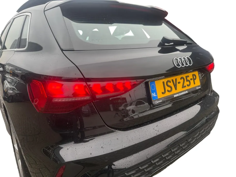 Audi A3 Sportback 35 TFSI S edition | 3X S Line | Schuif-Kantel Dak | Sportstoelen | SONOS | Camera | Stoelverwarming | Apple Carplay | Adaptief Cruise Control | Climate Control