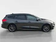 Ford Focus Wagon 1.0 EcoBoost ST Line Business | Stoelverwarming | Voorruit verwarming | Navi | Camera