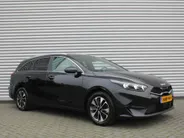 Kia Ceed Sportswagon 1.0 T-GDi MHEV Design Edition | Stuur-/stoelverwarming | Cruise adapt. | Camera | 16' LM | Dodehoekdetectie | JBL audio | LED |