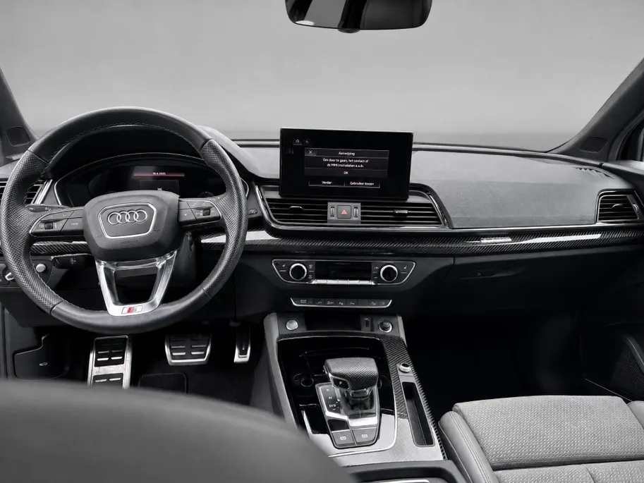 Audi Q5 Sportback 50 TFSI e 299pk S edition Competition · Panoramadak · 360 gr. Camera · Bang & Olufsen · Luchtvering · Apple/Android Car Play · Stoel+achterbank verwarmd · 20'' velgen · Garantie t/m 07-02-2028 of 100.000km
