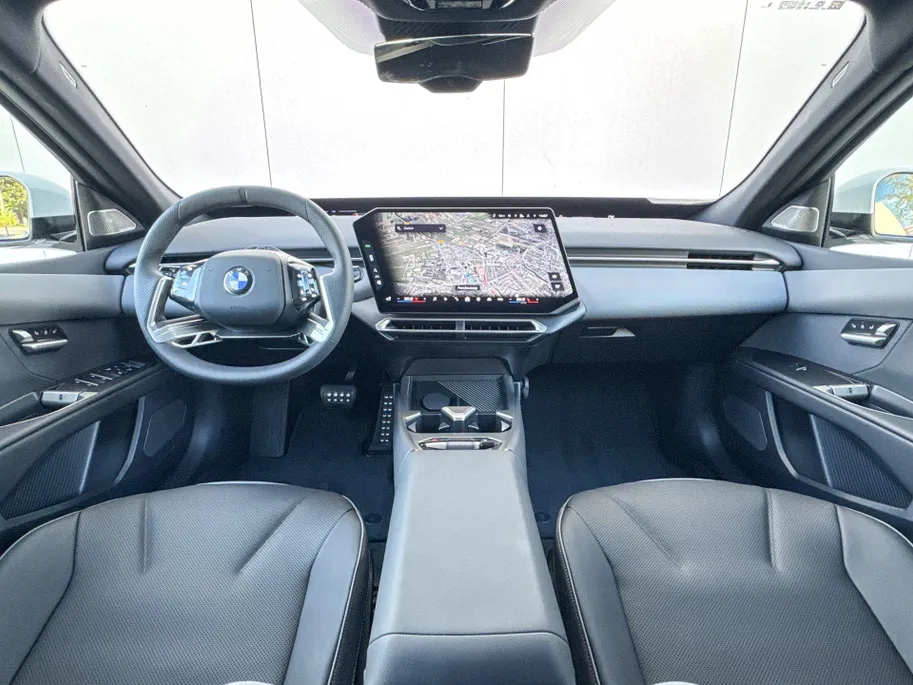 BMW i3 Sedan 50 xDrive First Edition