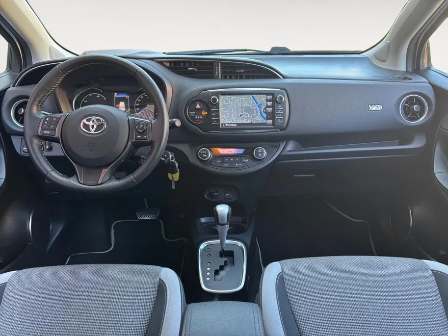 Toyota Yaris 1.5 Hybrid Dynamic | Apple Carplay / Android auto | Stoel verwarming | Achteruitrijcamera