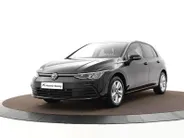 Volkswagen Golf 1.0 eTSI 110pk DSG Life · Camera · Apple/Android Car Play · Sfeerverlichting · P-Sensoren · Navigatie · 16'' Inch · Garantie t/m 04-02-2028 of 100.000km  · EXTRA INRUILKORTING ·