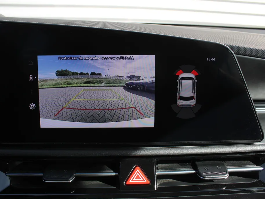 Kia Niro EV DynamicLine 64.8 kWh | Clima | Camera | Cruise adapt. | Carplay | Navi | 17' LM |