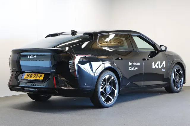 Kia EV4 GT PlusLine 81,4 kWh Fastback