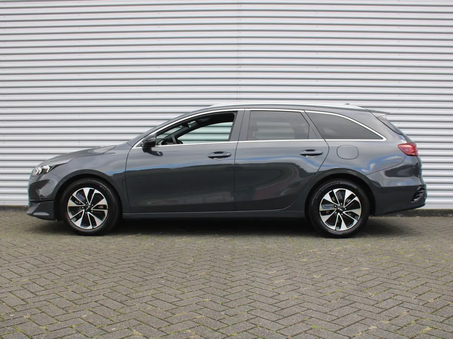 Kia Ceed Sportswagon 1.0 T-GDi MHEV Design Edition | Stuur-/stoelverwarming | Cruise adapt. | Camera | 16' LM | Dodehoekdetectie | JBL audio | LED |
