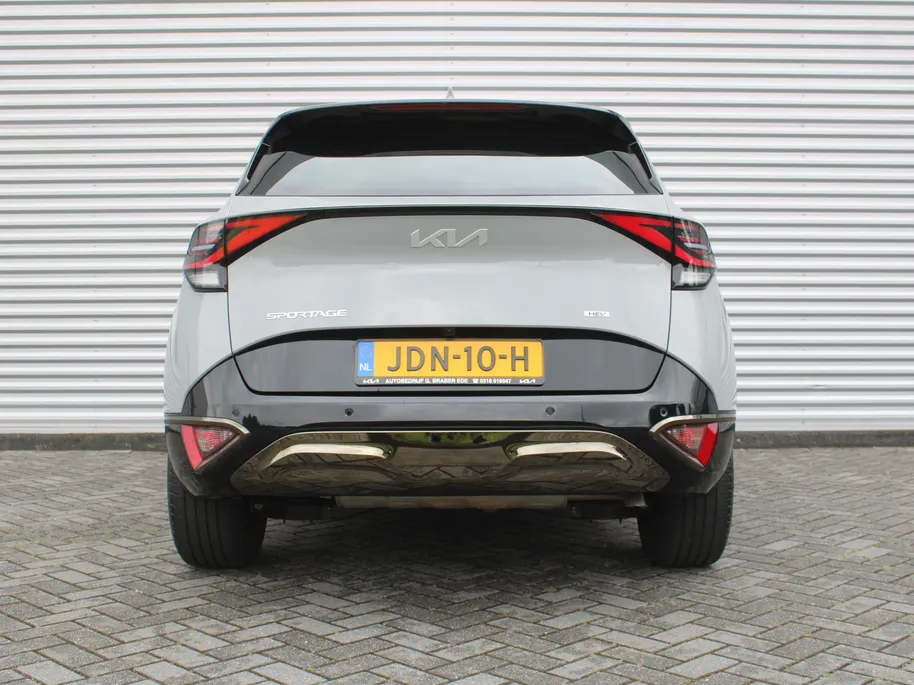 Kia Sportage 1.6 T-GDi Hybrid Dark Edition | Stuur-/stoelverwarming v+a | Camera | Elek. stoelverstelling | 18' LM | Cruise adapt. | Navi | Clima | Half leer/suède |