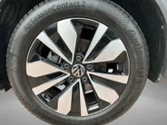 Volkswagen T-Roc 1.0TSI/110PK Goal · Navigatie · Apple/Android Car Play · Stoelverwarming · Dodehoeksensoren · Garantie t/m 10-07-2027