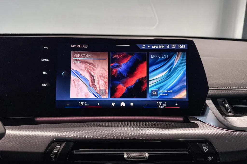 BMW iX1 eDrive20 67 kWh