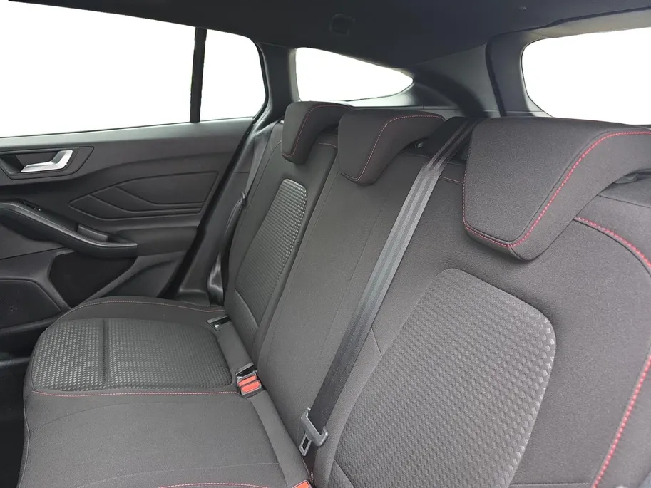 Ford Focus Wagon 1.0 EcoBoost Hybrid ST Line | Navigatie | Winterpakket | Parkeersensoren | Cruise Control | Android Auto/ Apple Carplay | 12 maanden garantie
