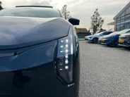 Kia EV4 Hatchback GT-PlusLine 81.4 kWh | Schuif/kanteldak | Lederen bekleding | 360 Graden camera | Head up display | Elektrische achterklep | Elektrische stoel verstelling met geheugen | Stoel verwarming + ventilatie voor | Dodehoek camera | Draadloze oplader | 