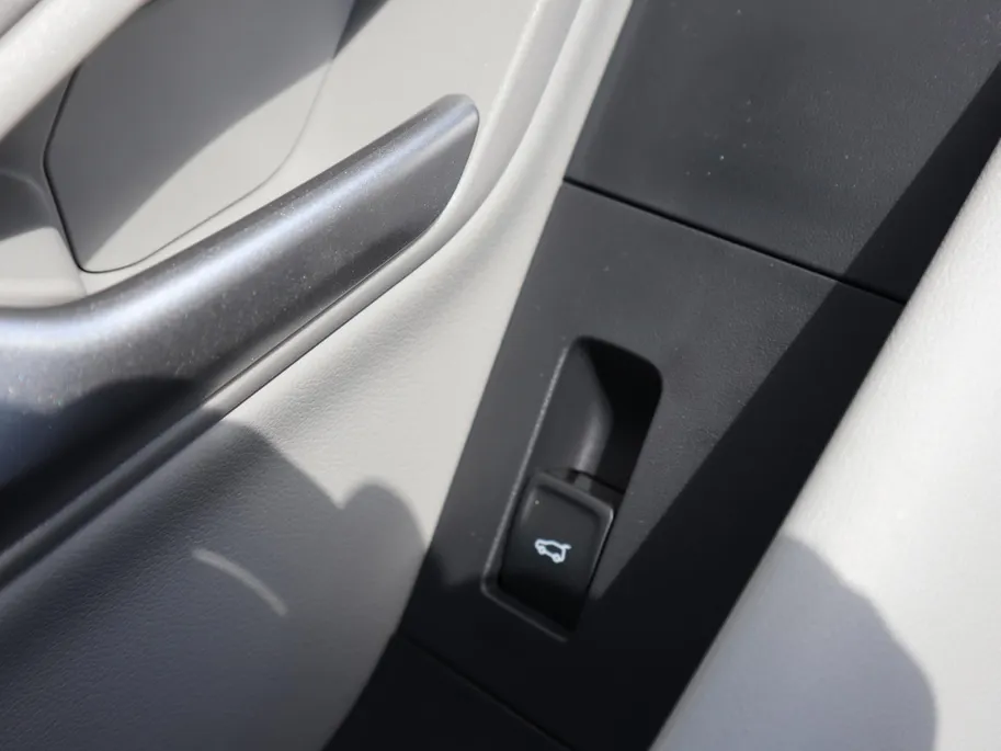 Ford Explorer Premium Extended Range RWD 77 kWh | Tot 2200kg trekgewicht! |  Nieuw te bestellen | 0,99% Rente i.c.m. Ford Options | Panoramadak | Driver Assistance Pack | AGR Stoelen |