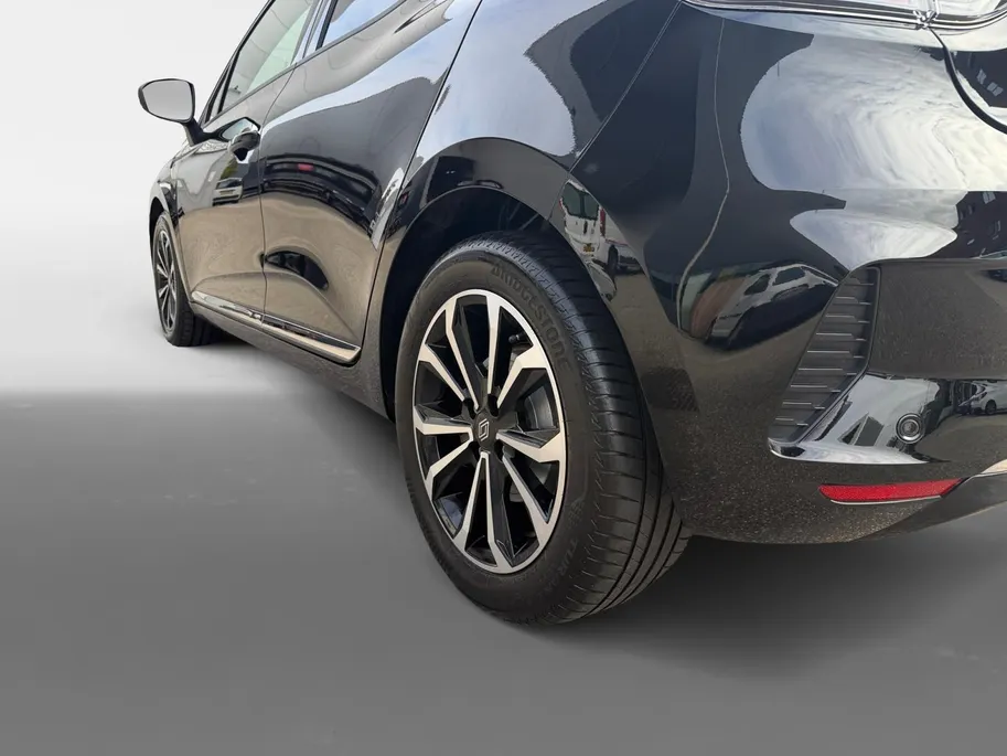 Renault Clio 1.6 E-Tech Full Hybrid 145 techno | Automaat | Apple Carplay & Android Auto | Cruise & Climate Control | LMV | Camera | Parkeersensoren | 12 Maanden BOVAG Garantie