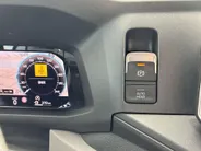 Volkswagen Bedrijfswagens Crafter Bedrijfswagens 35 Trendline 2.0 TDI 140pk L3H3 · 18' LM velgen · Trekhaak · Sidebars · Achterdeurspoiler · Voorspoiler · Camera · Apple/Android Car Play · Navigatie