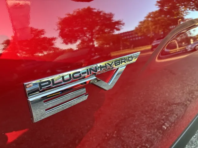 Mitsubishi Eclipse Cross 2.4 PHEV First Ed.