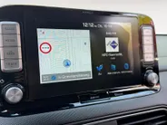 Hyundai Kona EV Premium 64 kWh HEAD UP DISPLAY | LEDEREN BEKLEDING | 455 KM ACTIERADIUS | ACC | DODEN HOEK DETECTIE | 12 MAANDEN BOVAG GARANTIE