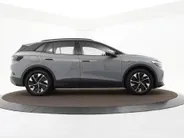 Volkswagen ID.4 Pro 77 kWh 204pk SOH 95,5% · Apple/Android Car Play · Navigatie · P-Sensoren · Verkeersbord Herkenning · 19'' Inch ·