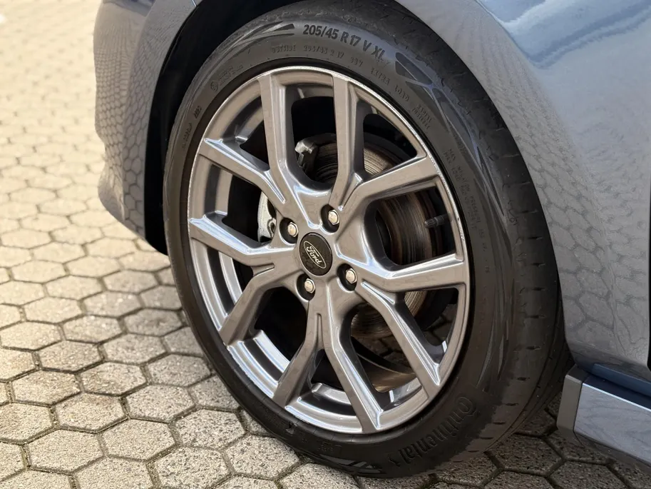 Ford Fiesta 1.0 EcoBoost Hybrid ST-Line Winter Pack I Apple Carplay/Android Auto I Lichtmetalen Velgen I LED Verlichting I
