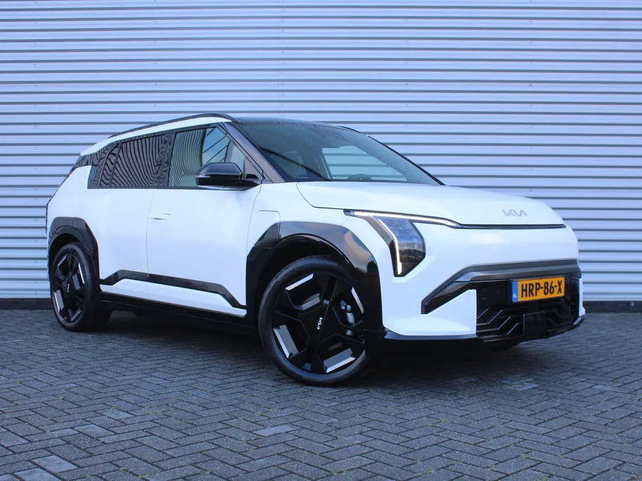 Kia EV3 GT-Line 81.4 kWh | Stuur-/stoelverwarming | Schuifdak | Camera | Dodehoek detectie | Elek. stoelverstelling | 19' LM | LED | Telefoonlader |