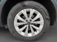 Volkswagen Tiguan 1.4 TSI HYBRIDE, | Metallic | LM velgen | NU Rijklaarprijs! Incl.12 Maanden, APK, Onderhoudsbeurt etc! Premiumpakket gratis!