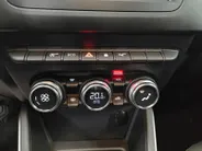 Dacia Duster 1.0 TCe Bi-Fuel Serie Limitee 15th Anniversary NAVI AIRCO CAMERA PARKEERSENSOREN CRUISE CONTROLE LM VELGEN HOGE INSTAP  ZEER MOOIE AUTO OP LPG 12 MAANDEN GARANTIE