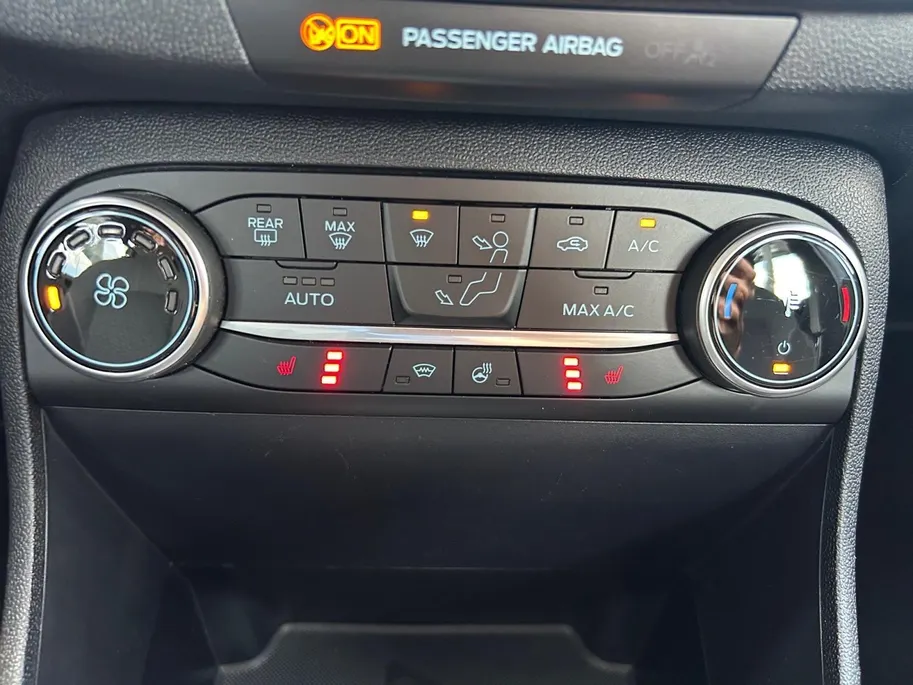 Ford Fiesta 1.0 EcoBoost Hybrid Titanium | Apple Carplay/Android Auto | Winter pack |  keyless entry |keyless start | Cruise control |