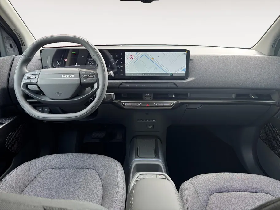 Kia EV2 Plus 61 kWh 3.000,- Inruilkorting | Privacy Glass | 18' lichtmetalen velgen | Warmtewerend glas rondom | Draadloze oplader voor smartphone